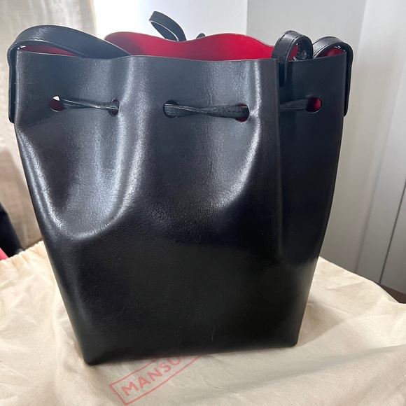 Mansur Gavriel Black and Red Leather Mini Bucket Bag - Picture 5 of 9